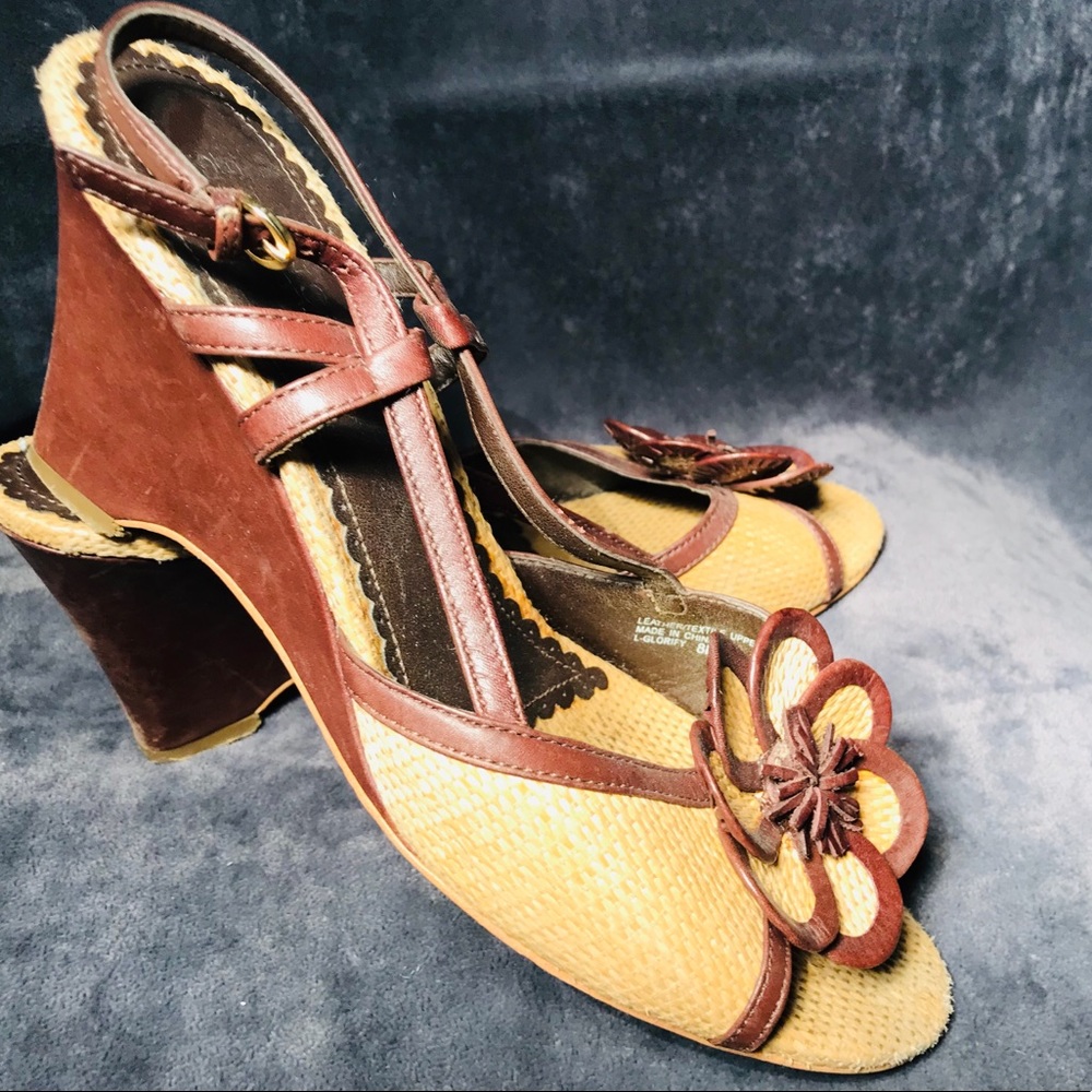 Vintage Open toe wedge...